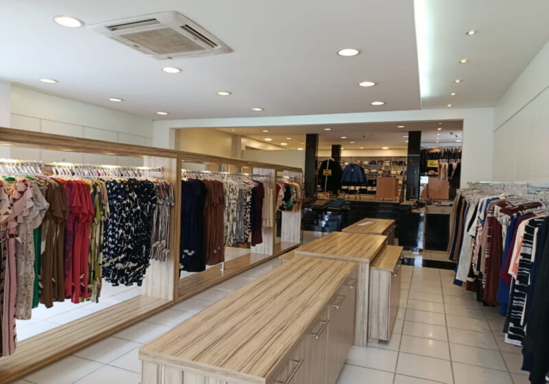 REF. 3941 - Loja de confecção