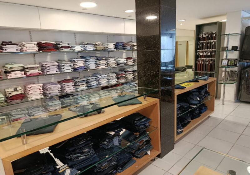 REF. 3941 - Loja de confecção