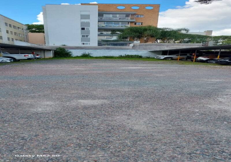 REF. 3896 - Estacionamento e Lava Car