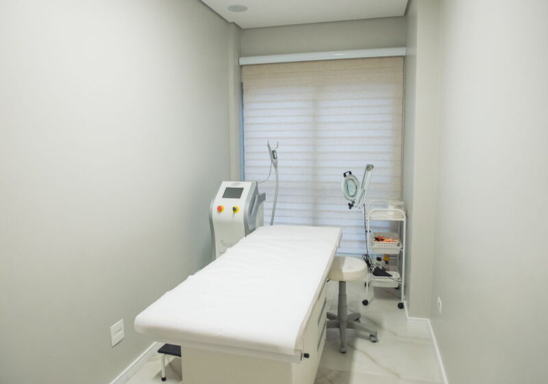 REF. 3811 - Clinica de estética