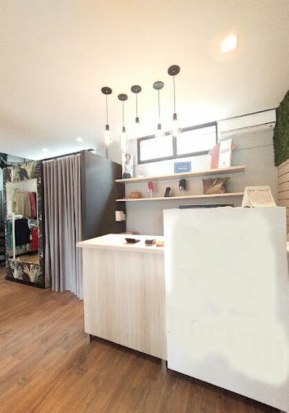 REF. 3861 - Loja de confecção licenciada