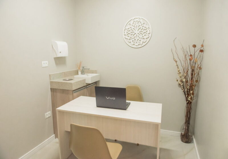 REF. 3811 - Clinica de estética