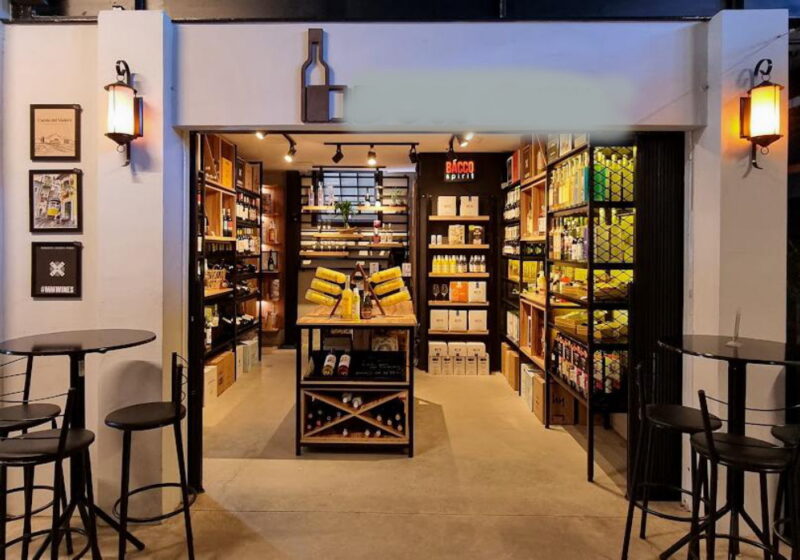 REF. 3905 - Adega Loja de bebidas