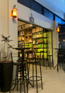 REF. 3905 - Adega Loja de bebidas