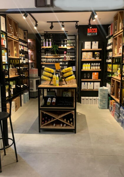 REF. 3905 - Adega Loja de bebidas