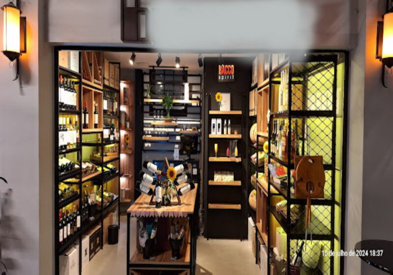 REF. 3905 - Adega Loja de bebidas