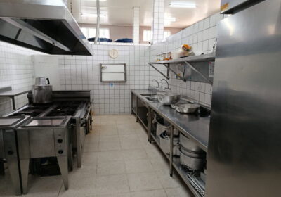 REF. 3965 - Cozinha Industrial com Imóvel