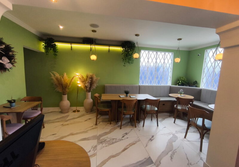 REF. 3924 - Confeitaria cafe e lanches