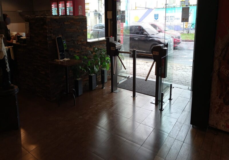 REF. 3856 - Restaurante Buffet Central