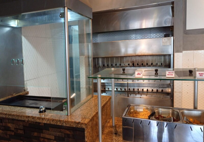 REF. 3856 - Restaurante Buffet Central