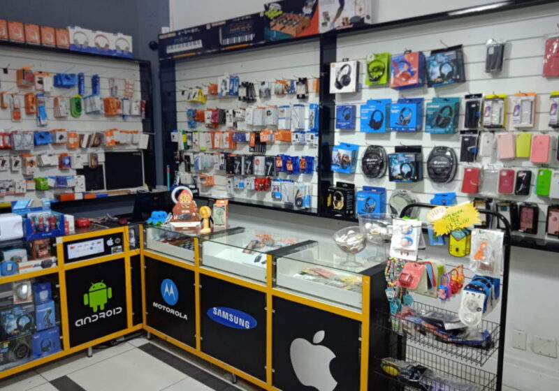 REF. 3802 - Loja de celulares, assistência e Informática