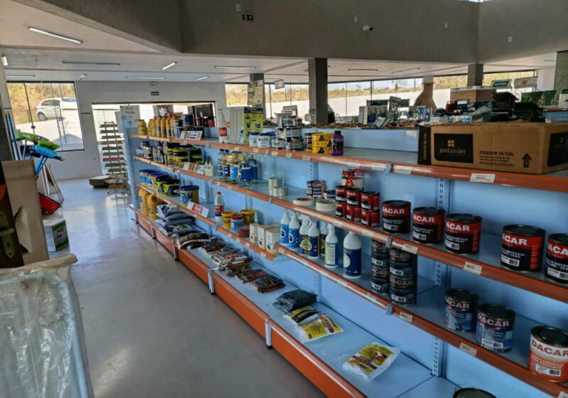 REF. 3934 - Material de Construção com Imóvel