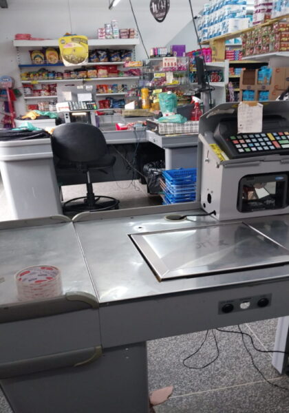 REF. 3831 - Supermercado