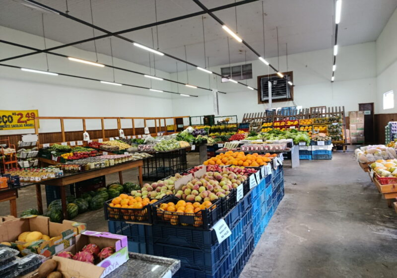 REF. 3957 - Varejão de Frutas e Verduras